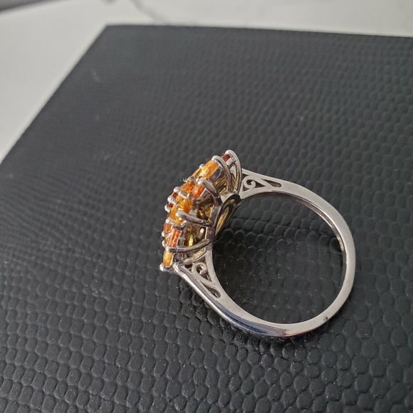 Saipphon • Orange Sapphire Ring - Picture 4 of 5